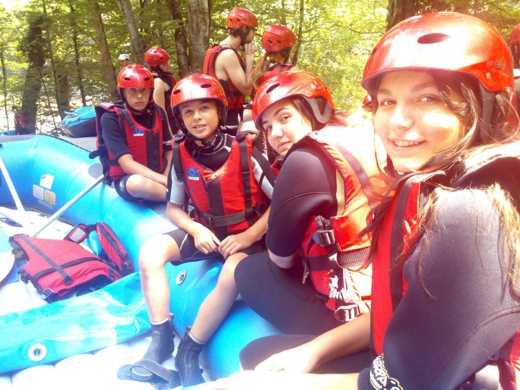 Rafting Camp Tara Center Tri Vodenice Bastasi ภายนอก รูปภาพ
